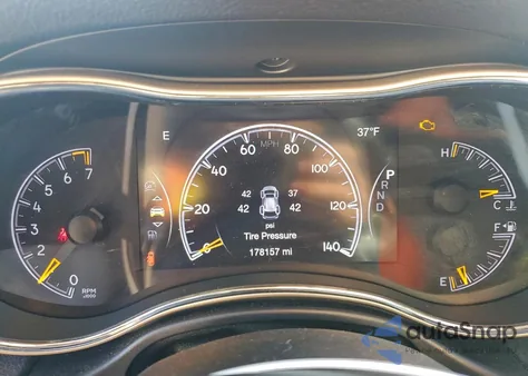 2017 Jeep Grand Cherokee Laredo z USA, uszkodzony, nr VIN 1C4RJFAG8HC882077